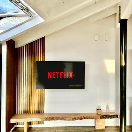 Apartment Bridge Apt. Garage - Netflix - Wifi
