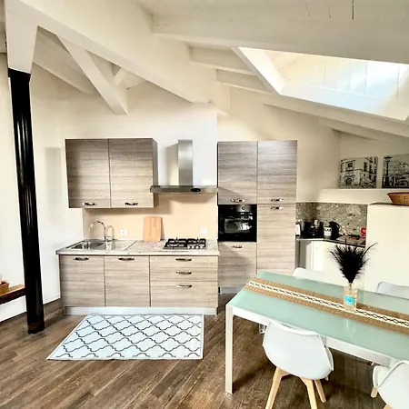 Apartment Bridge Apt. Garage - Netflix - Wifi