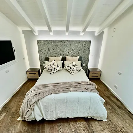 Apartment Bridge Apt. Garage - Netflix - Wifi *
